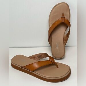 Old Navy Sandals Thong Brown Tan Slip On Faux Leather Footwear Flat Women's 8